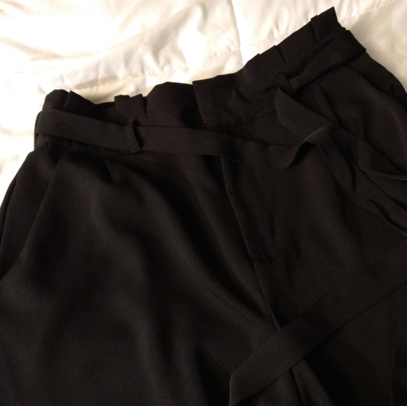 Size M black cropped paper bag dress pants - Picture 10 of 15